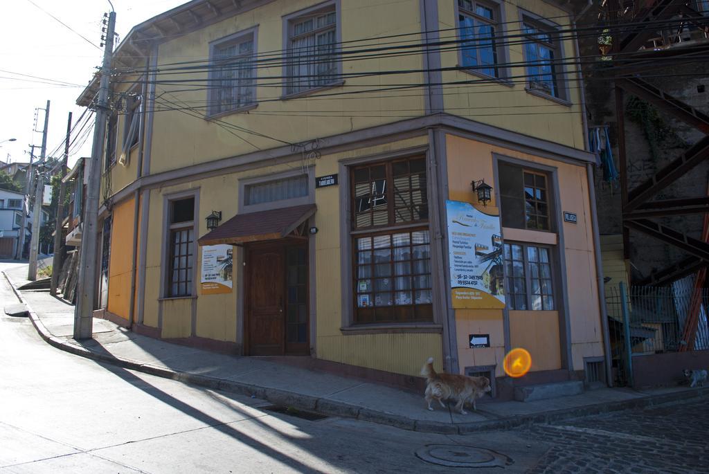 Hostal Recuerdos De Familia Valparaíso Exterior foto